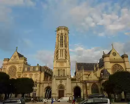 PXL031 Mairie du 1er Arrdt. , le Beffroi et l'Eglise St-Germain l'Auxerrois